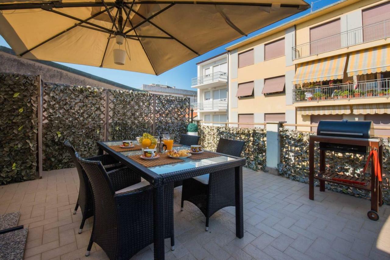 Altido Apt For 8 With Huge Terrace In Old Town Of 维亚雷焦 外观 照片