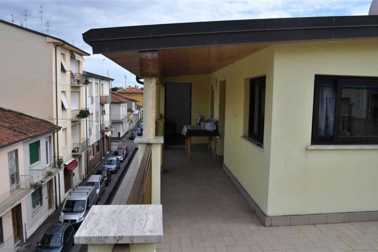 Altido Apt For 8 With Huge Terrace In Old Town Of 维亚雷焦 外观 照片
